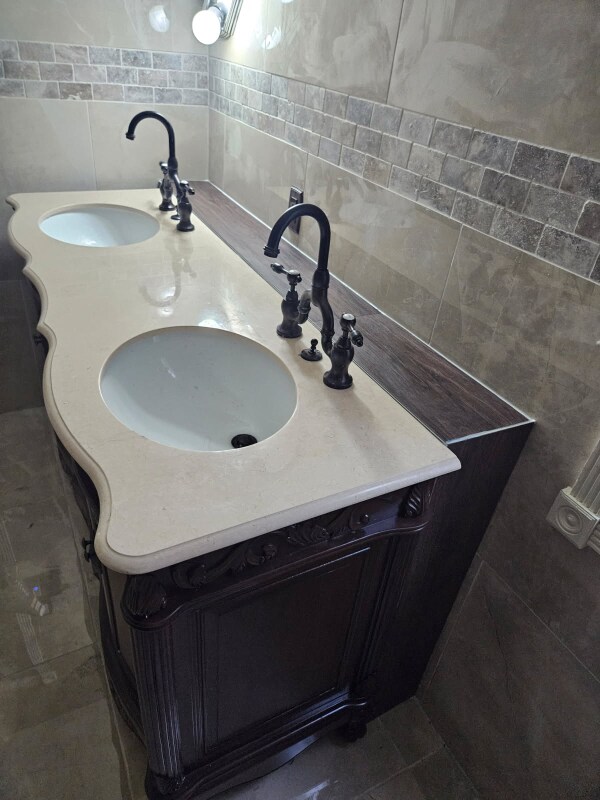 Building Photo - 881 Whaler Pl