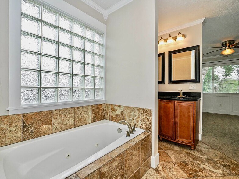 Building Photo - 2850 S 2750 E