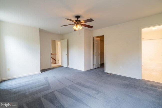 Building Photo - 10955 Southcoate Village Dr