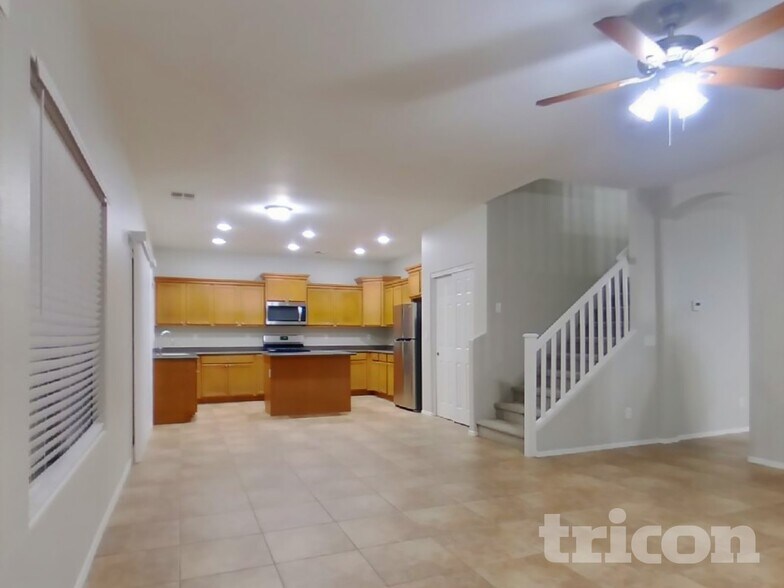 Building Photo - 15034 N 146th Ln