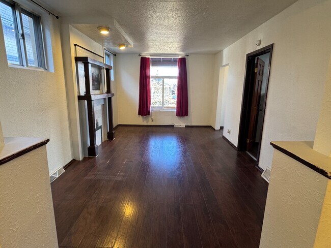 Building Photo - Classic Denver Home: 3 Beds, Updated Kitchen, Private Yard, Parking