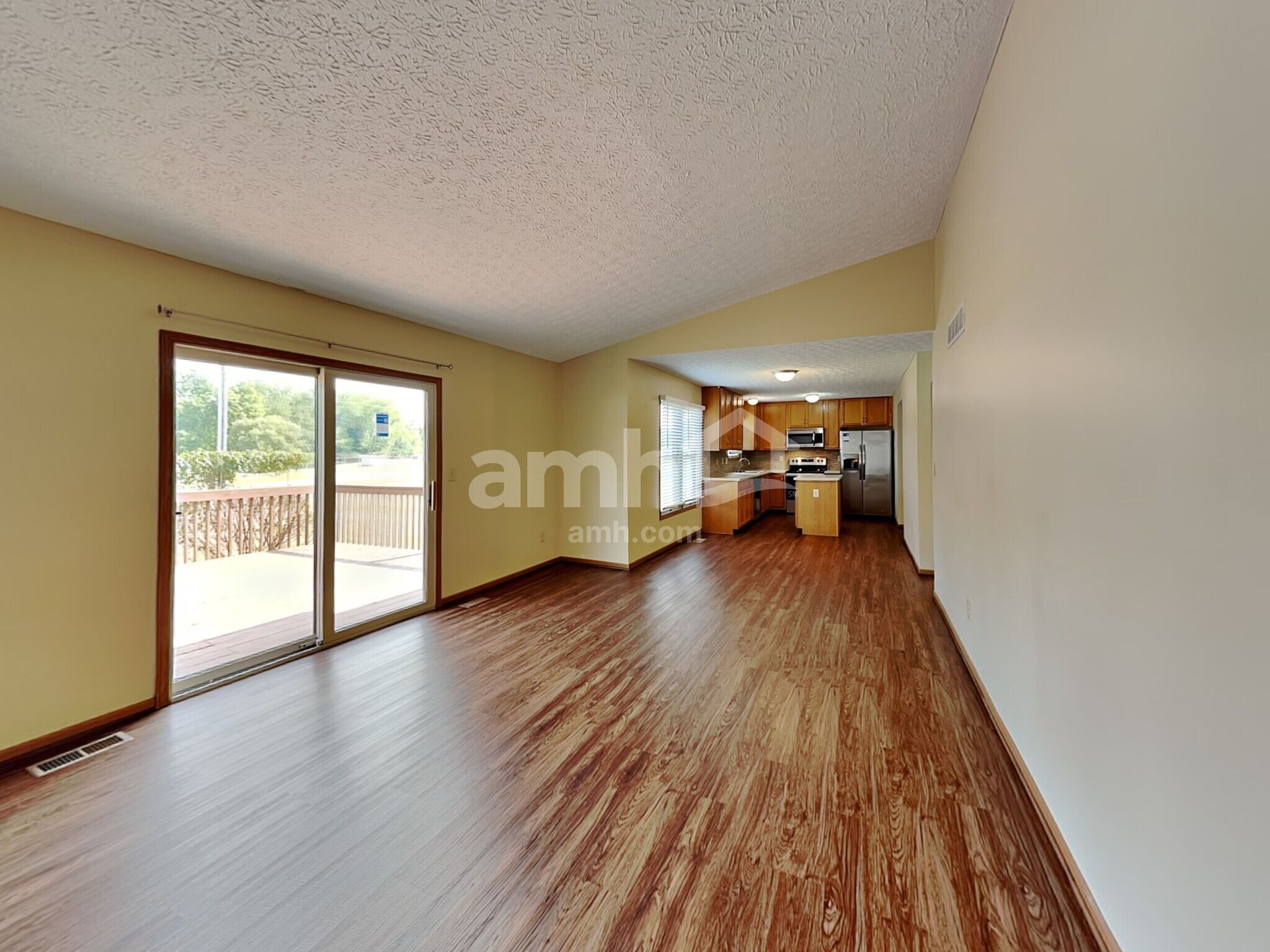 Building Photo - 344 Pataskala Ridge Dr SW