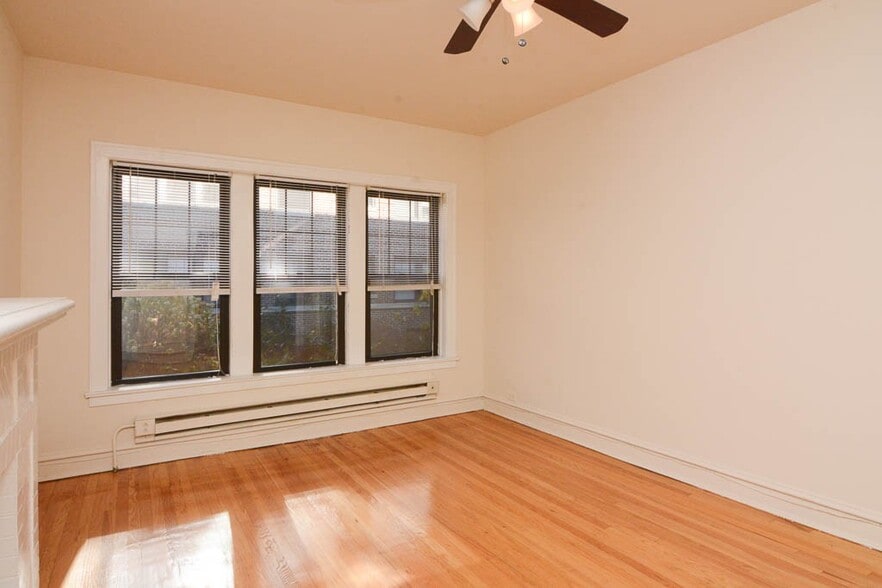 Building Photo - 1312 Oak Ave