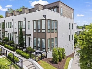 Building Photo - 314 Gibson St SE