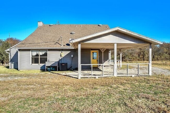 Building Photo - 1704 Frog Pond Rd