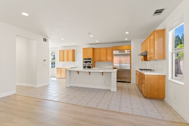 Building Photo - 3311 Montevideo Dr