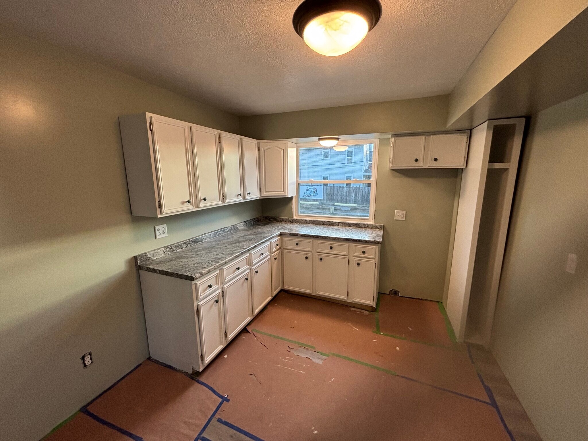 Building Photo - 412 Depot St