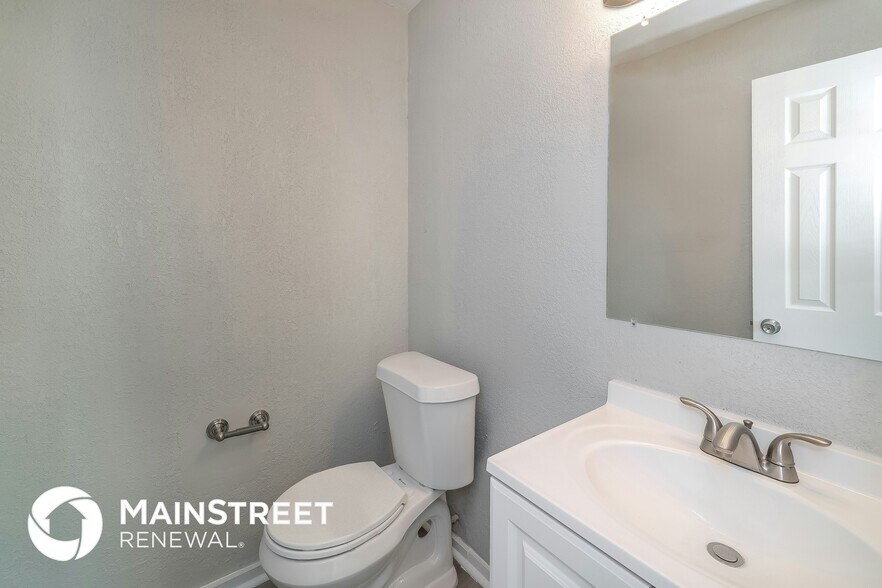 Building Photo - 4939 Lanette St