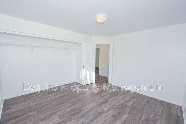 Building Photo - 58 Comstock Dr