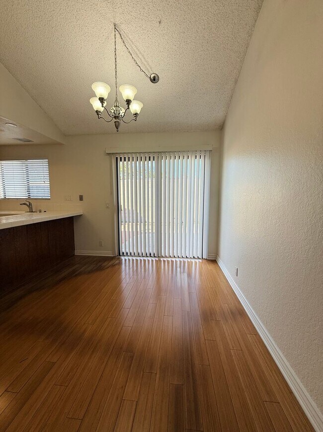 Building Photo - Private 2 Bed 2 Bath Single-Story Living in West Anaheim
