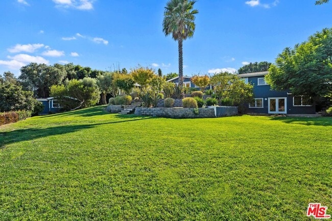 Building Photo - 6644 Wildlife Rd