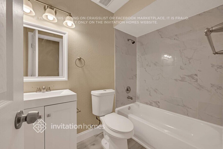 Building Photo - 5311 Green Velvet Ct