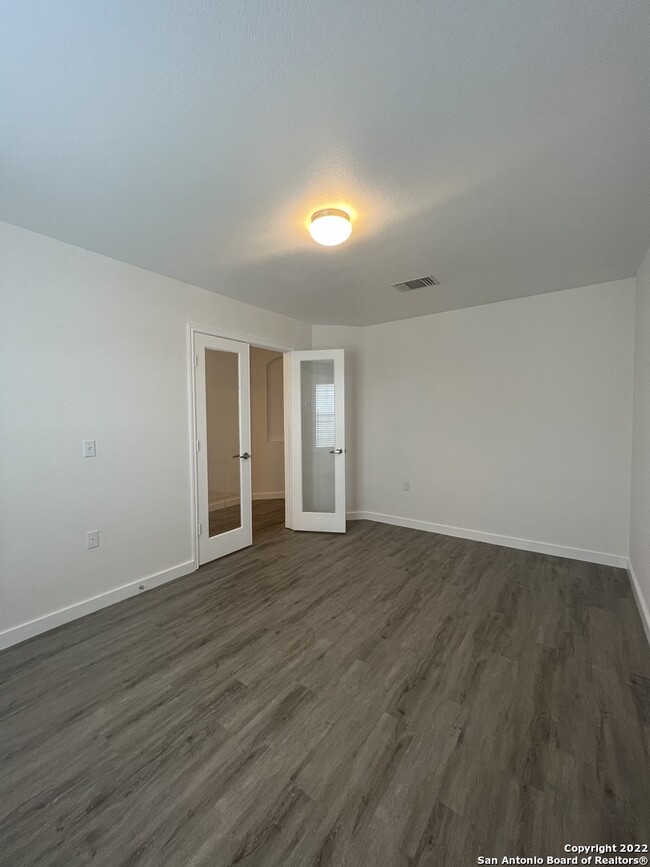 Building Photo - 9116 China Rose Dr