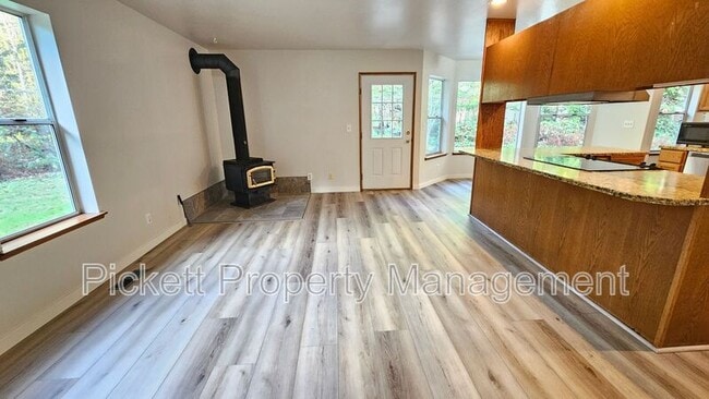 Building Photo - 4755 NW Hosman Cir