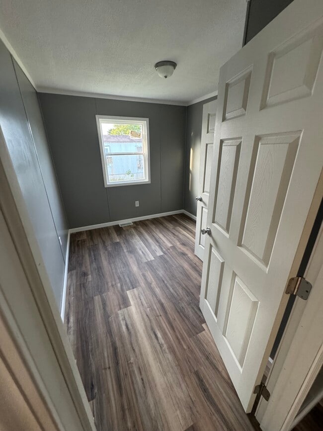 Building Photo - Airfield Acres - Lot 21