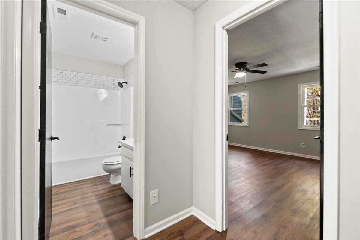 Building Photo - 5508 Kaplan Dr