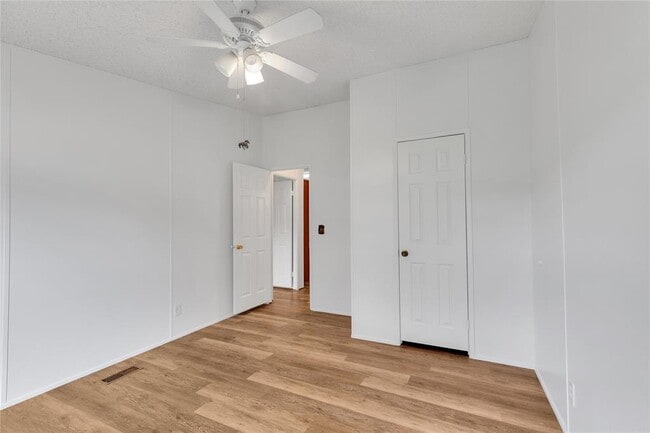 Building Photo - 7012 Bronco Ct