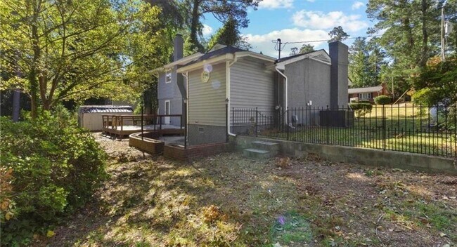 Building Photo - 1820 McGougan Rd