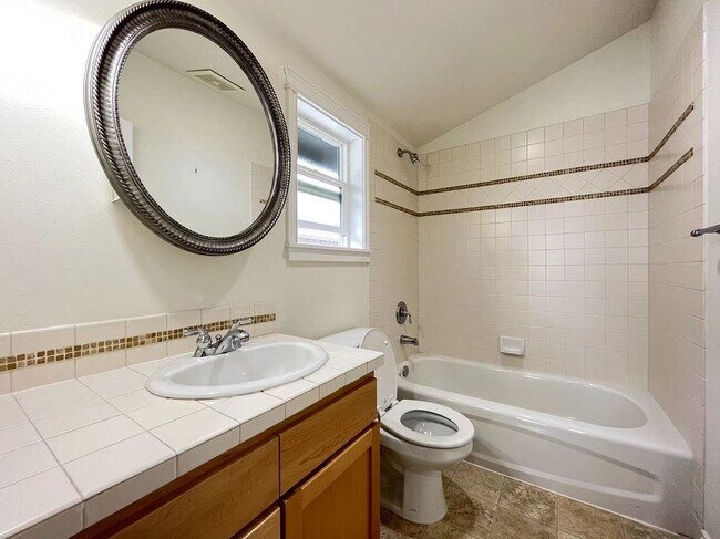 Building Photo - 1428 NW 59th St