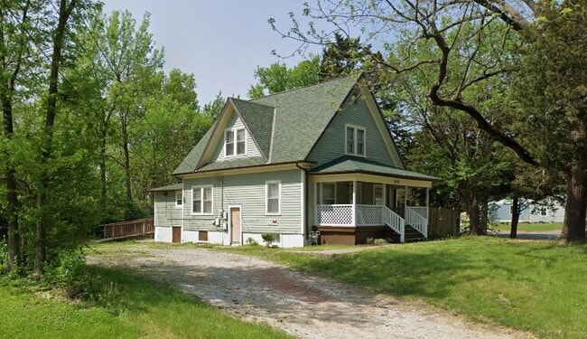 Primary Photo - 608 W Sexton Rd