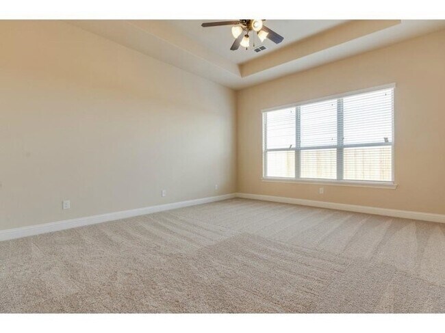 Building Photo - 829 Mist Flower Dr