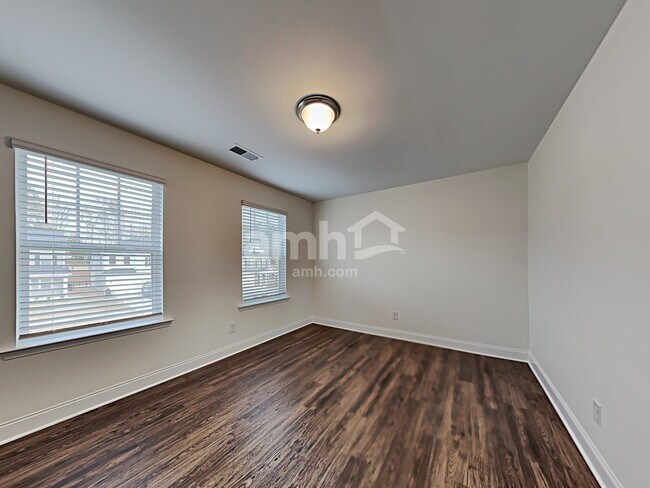 Building Photo - 115 Ashton Dr