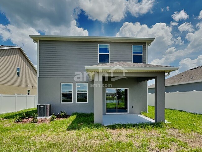 Building Photo - 1388 Sky Lks Dr