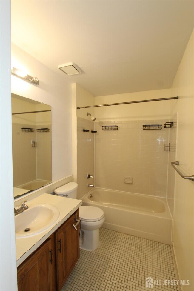 Building Photo - 1105 Aspen Dr