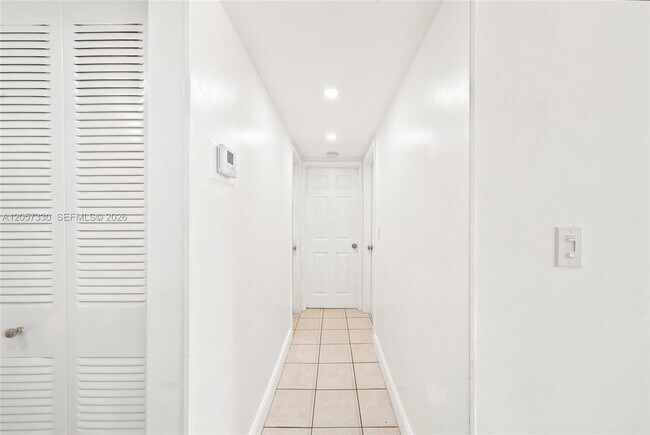 Building Photo - 4384 NW 9th Ave