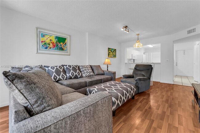Building Photo - 9511 Weldon Cir