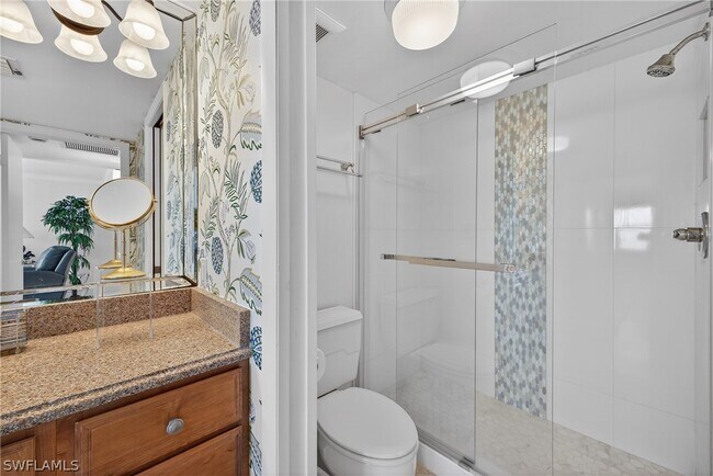 Building Photo - 3443 Gulf Shore Blvd N