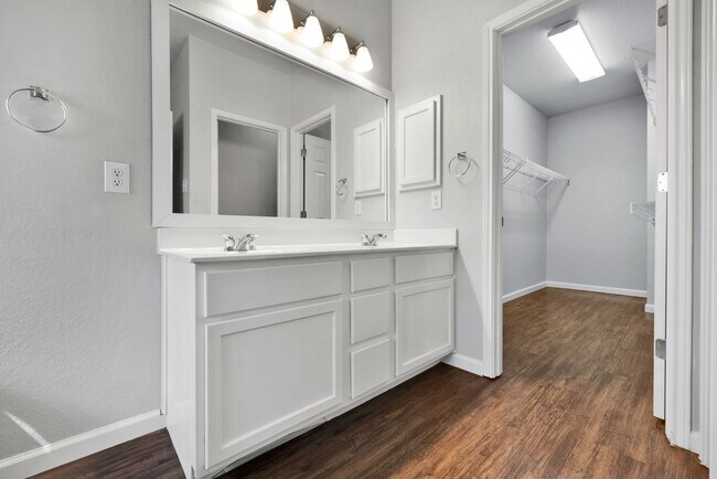 Building Photo - 439 Dandelion Bend