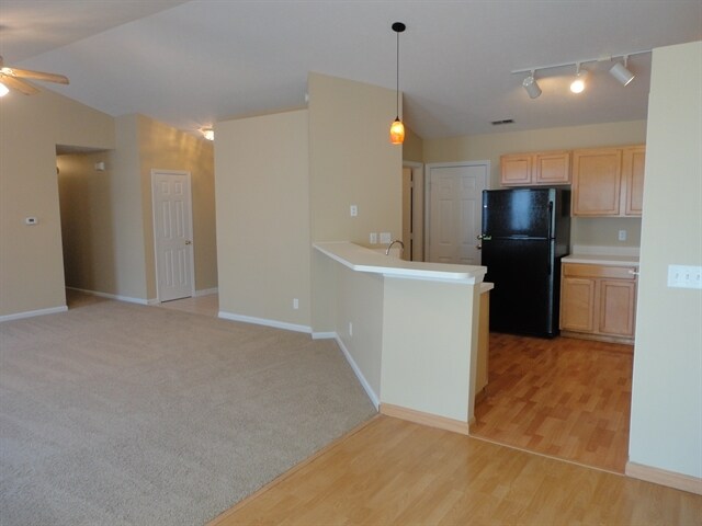 Building Photo - 7668 Gold Coin Dr