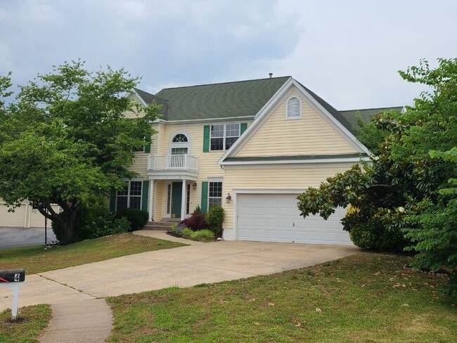 Primary Photo - Hampton Oaks 4 BR Colonial with 1st Floor ...