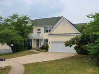 Building Photo - Hampton Oaks 4 BR Colonial with 1st Floor ...