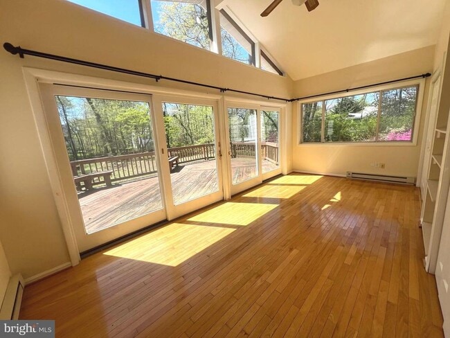 Building Photo - 4112 Elizabeth Ln