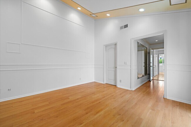 Building Photo - 22730 Bassett St