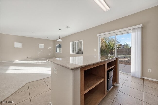 Building Photo - 621 Iron Stirrup Ave