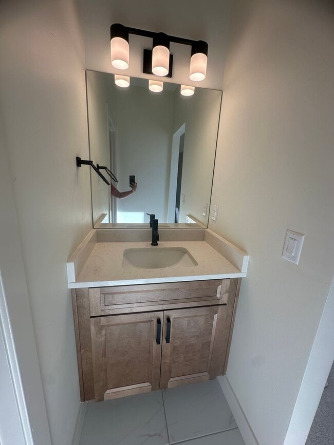 Building Photo - Beautiful New 4 Bedroom Home in Cedar City!