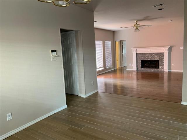 Building Photo - 3216 Charring Cross