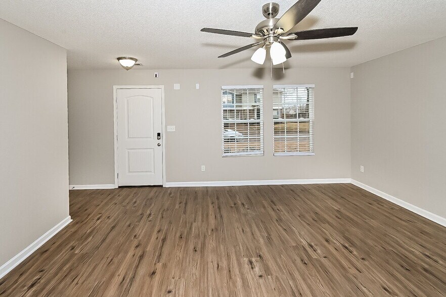 Building Photo - 4422 Oakden Ln.