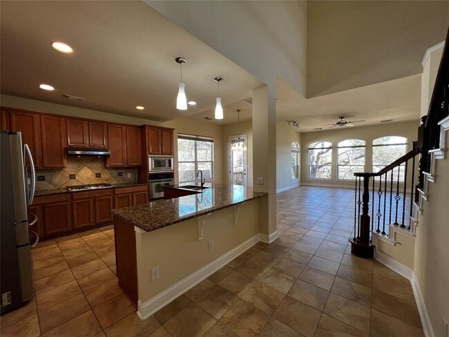 Building Photo - 15224 Interlachen Dr