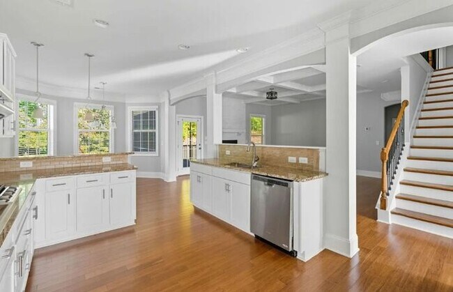 Building Photo - Ashley Oaks Luxury Home