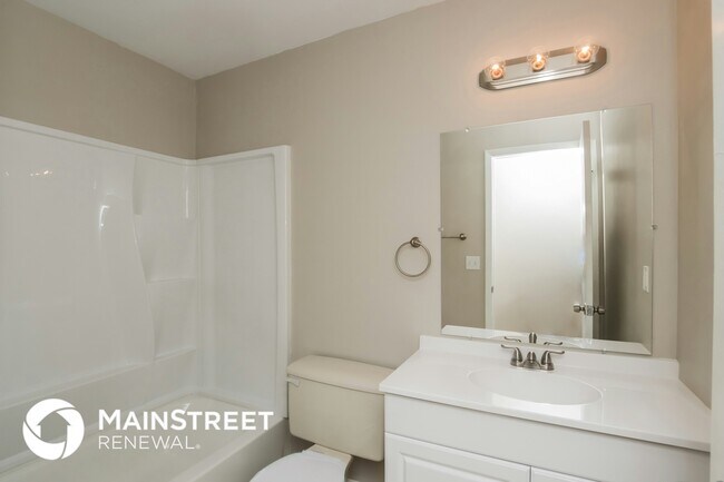 Building Photo - 995 Armstrong Rd SE