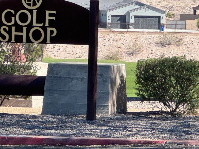 Building Photo - 3 BR Furnished w/Utilities-Vacation Rental- Laughlin Ranch