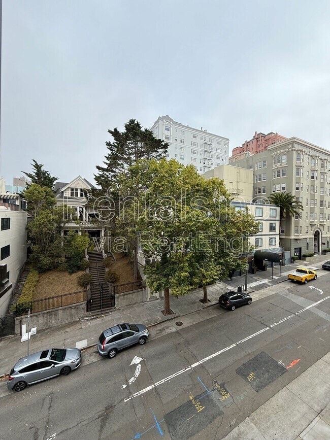 Building Photo - 1860 Jackson St