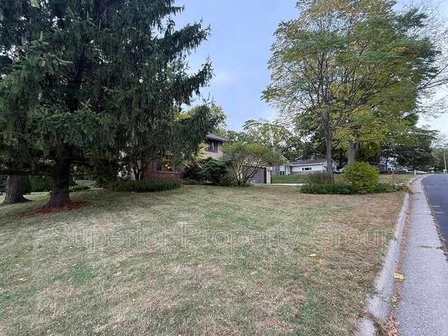 Building Photo - 5206 Summer Trail Rd