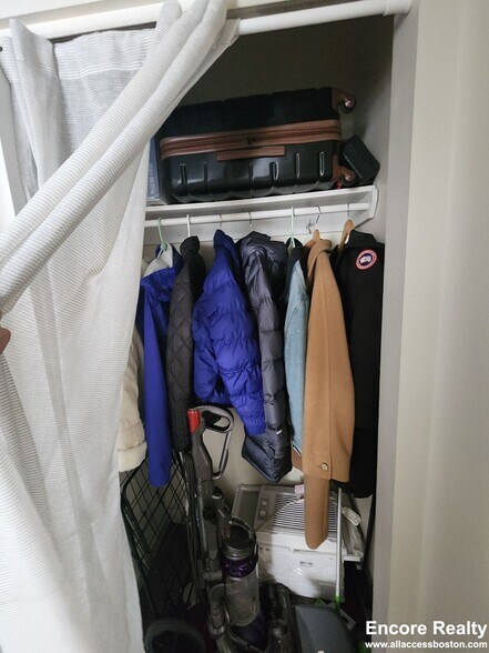 Building Photo - 11 Stearns Rd