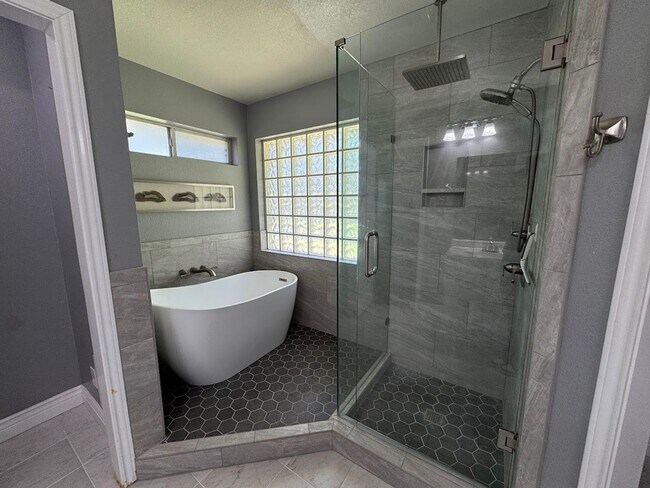Building Photo - 3-Bedroom House for Rent in Harker  Heights