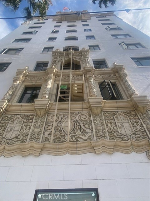 Building Photo - 140 Linden Ave